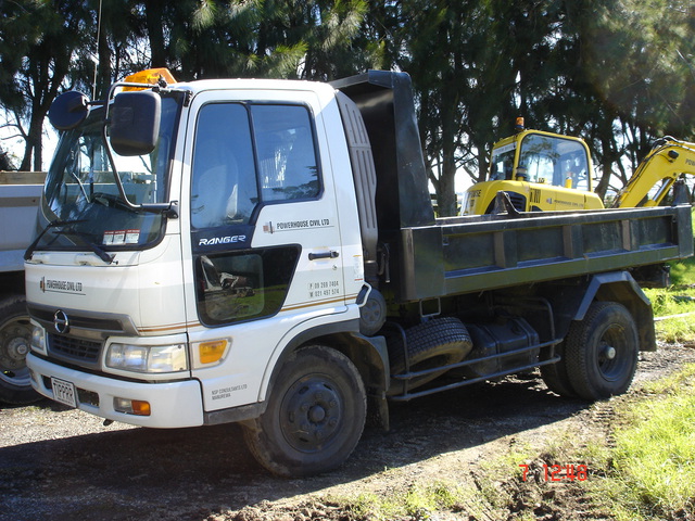 2000 Hino Ranger 4 x 2 Tipper 