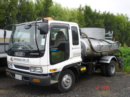 1995 Isuzu Forward 3500Ltr Sucker Truck 